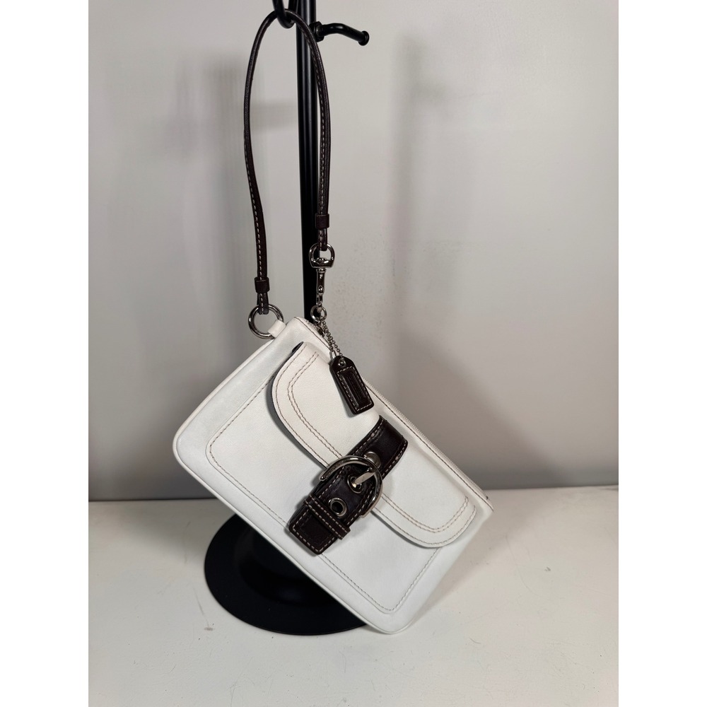 Coach Soho White Leather Buckle Wristlet Mahogany Brown Trim